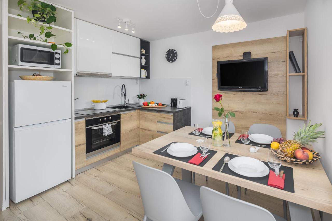App***Max Apartment พูลา ภายนอก รูปภาพ