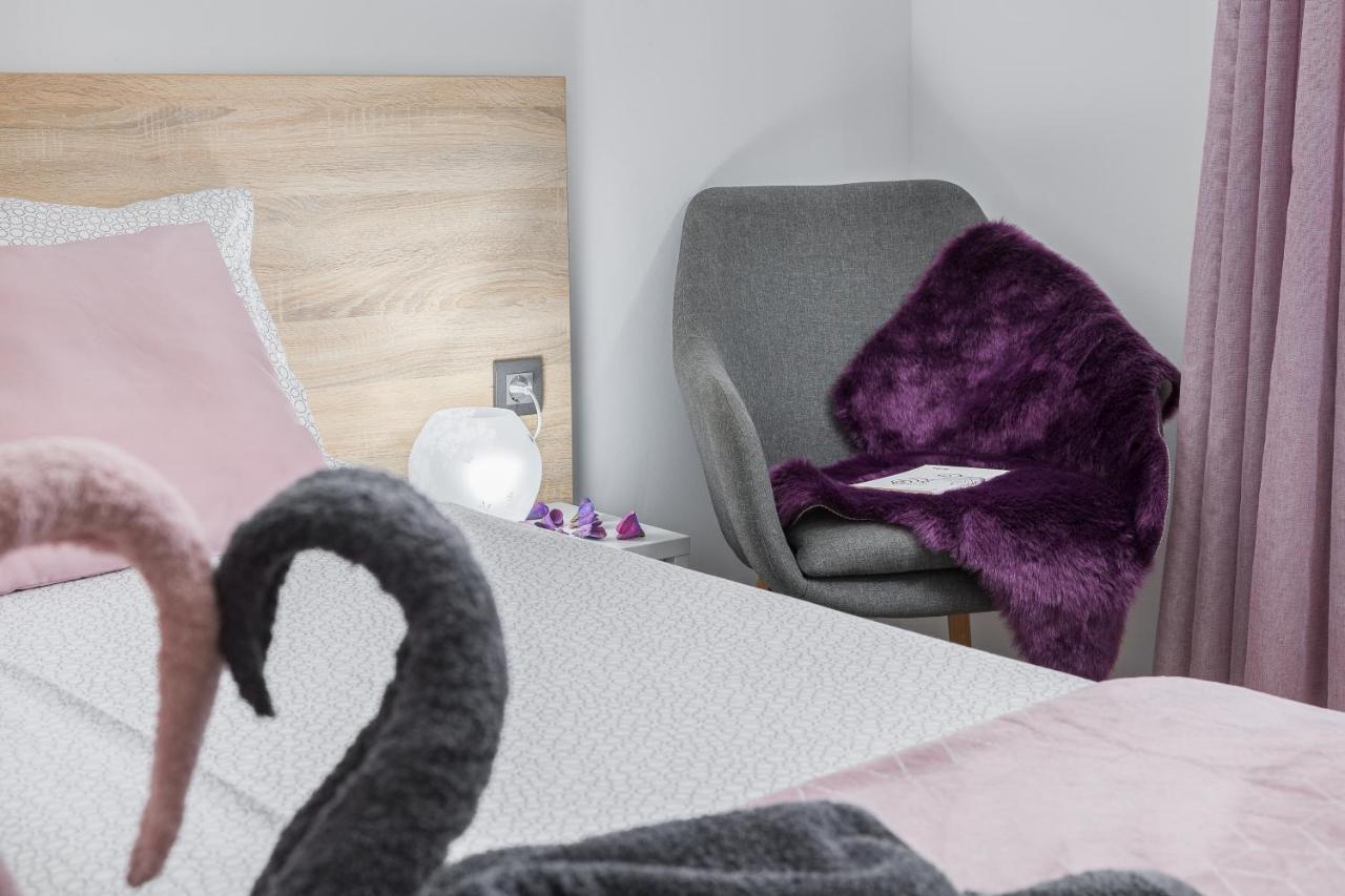 App***Max Apartment พูลา ภายนอก รูปภาพ
