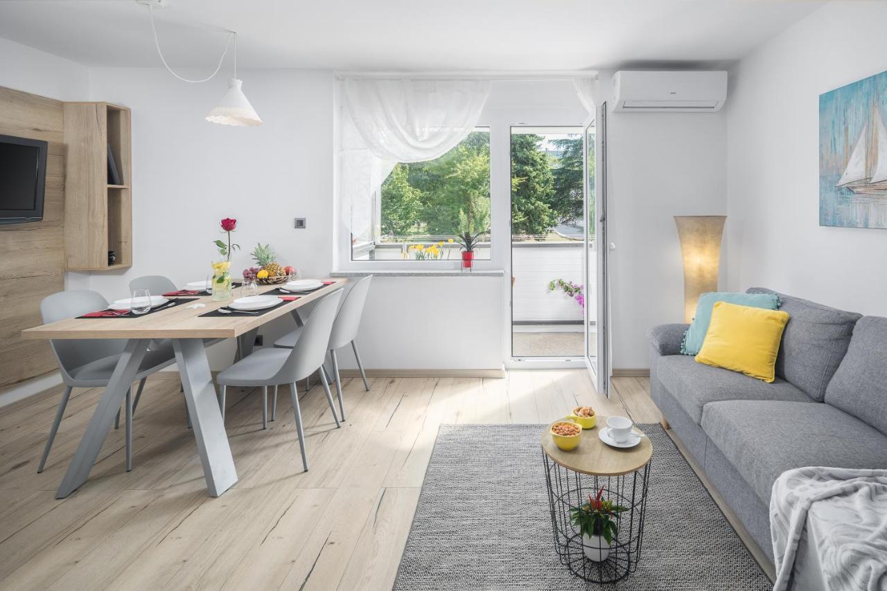 App***Max Apartment พูลา ภายนอก รูปภาพ